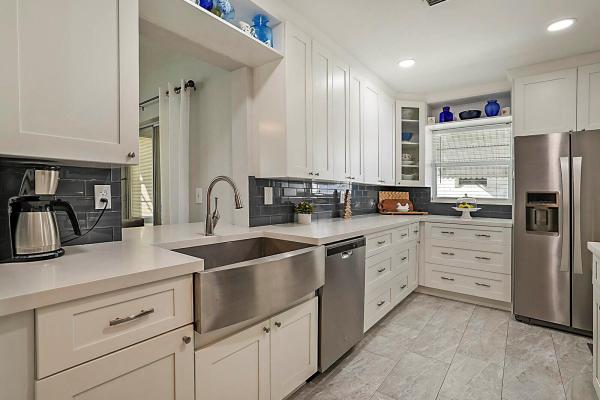 Palm Beach Leisureville, 812 SW 5th Ave, Boynton Beach, Florida 33426, image 1