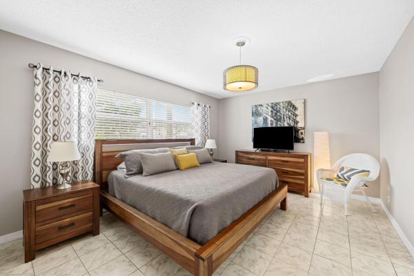 4331 NW 16th St #202, Lauderhill, Florida 33313, image 1