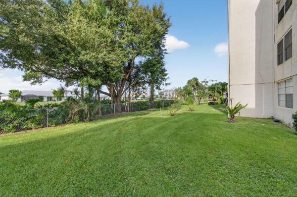 Abbey Village, 25 Abbey Ln #402, Delray Beach, Florida 33446, image 3