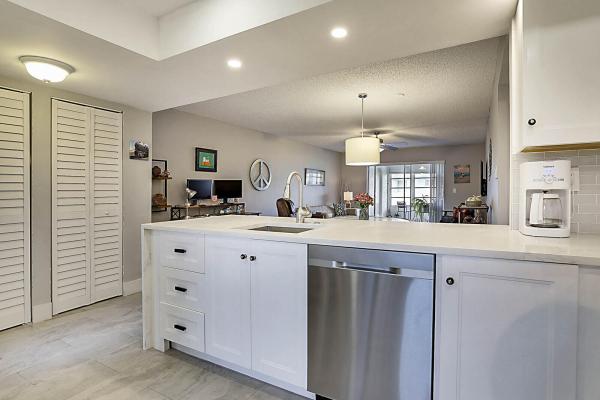 Deauville Village, 14873 Cumberland Dr #2020, Delray Beach, Florida 33446, image 2