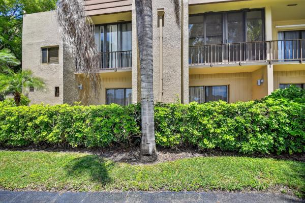 Plaza Court At The Fountains Country Club, 4661 Fountains Dr S #112, Lake Worth, Florida 33467, image 1
