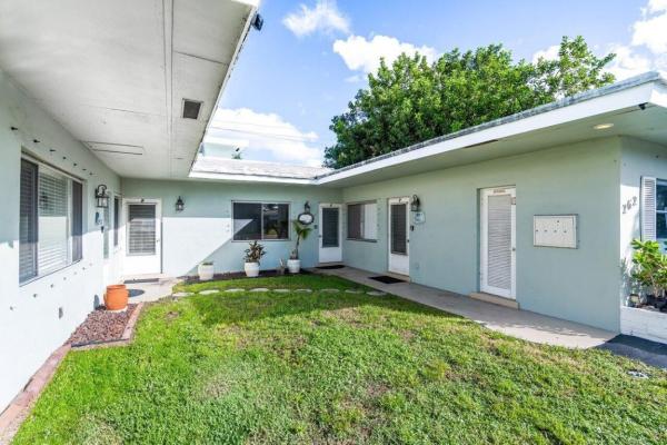 Town Acres, 262 SE 9th Ave, Deerfield Beach, Florida 33441, image 1