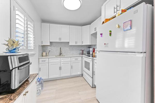 317 Saxony G, Delray Beach, Florida 33446, image 1