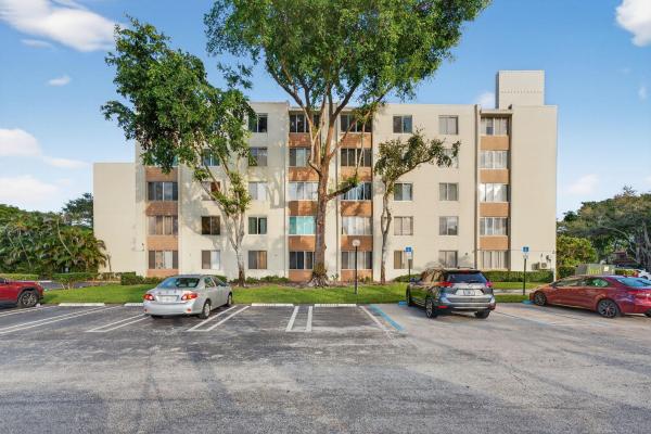 3215 Riverside Dr #C-402, Coral Springs, Florida 33065, image 1