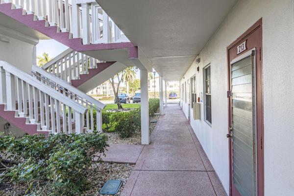 213 Fanshaw F, Boca Raton, Florida 33434, image 1