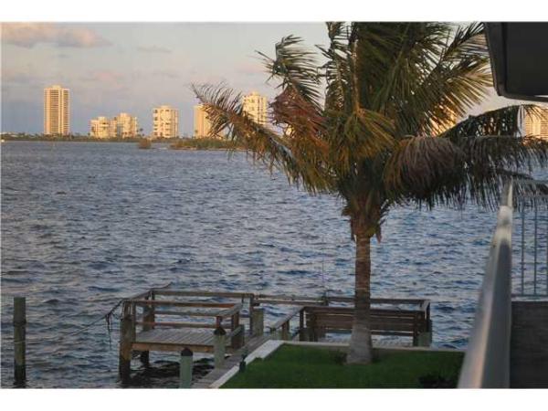 Marina Harbour South, 100 Lehane Ter #26, North Palm Beach, Florida 33408, image 1