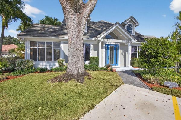 Preston Courts, 207 Woodsmuir Ct, Palm Beach Gardens, Florida 33418, image 1