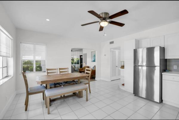 320 Inlet Way #1, Palm Beach Shores, Florida 33404, image 1