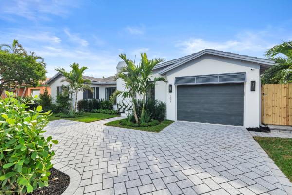 Broadmoor, 352 Palmetto St, West Palm Beach, Florida 33405, image 1