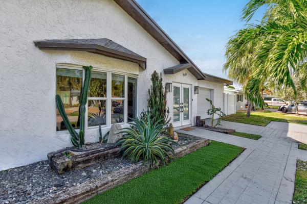 Eastway Park, 912 SE 15th Ct, Deerfield Beach, Florida 33441, image 1