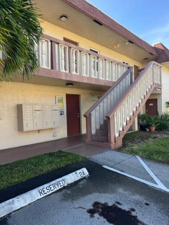 Sandalfoot Squire, 9200 SW 3rd St #109, Boca Raton, Florida 33428, image 1