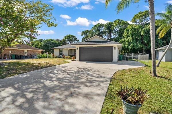 Indian River Estates, 5907 Raintree Trl, Fort Pierce, Florida 34982, image 1