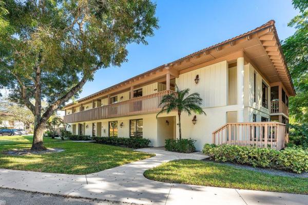 606 Brackenwood Cv, Palm Beach Gardens, Florida 33418, image 1