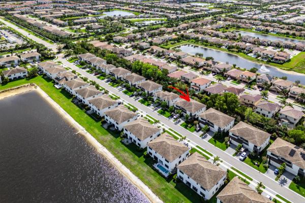 8710 Corvus Dr, Lake Worth, Florida 33467, image 1