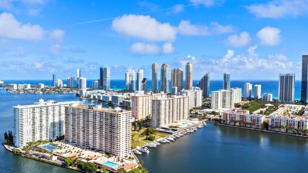 Winston Towers 700, 290 174th St #1417, Sunny Isles Beach, Florida 33160, image 1