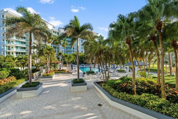 Townsend Place, 550 SE Mizner Blvd #B202, Boca Raton, Florida 33432, image 3