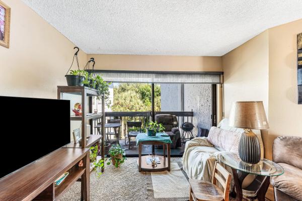 Presidential Golfview, 1820 N Congress Ave #304, West Palm Beach, Florida 33401, image 2