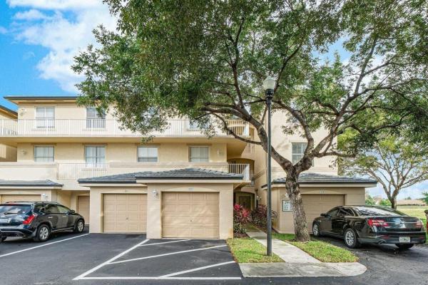 Arissa Place, 2040 Greenview Shores Blvd #223, Wellington, Florida 33414, image 3