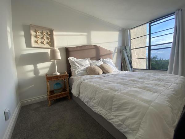 Boca Bayou, 22 Royal Palm Way #504, Boca Raton, Florida 33432, image 1