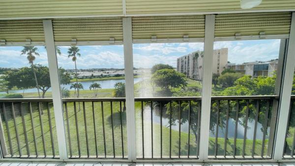 Huntington Lakes 2, 6936 Huntington Ln #405, Delray Beach, Florida 33446, image 2