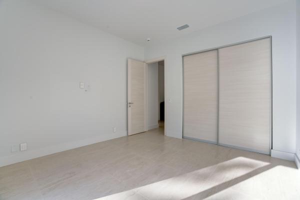 Waterway Manor, 14036 N Miller Dr, Palm Beach Gardens, Florida 33410, image 1