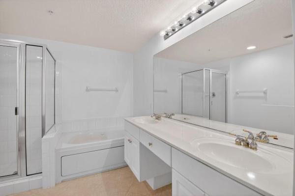 Coronado, 22715 Camino Del Mar #61, Boca Raton, Florida 33433, image 2