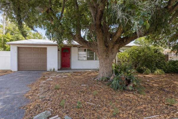 Coral Manor, 1404 SW 1st Ave, Deerfield Beach, Florida 33441, image 1