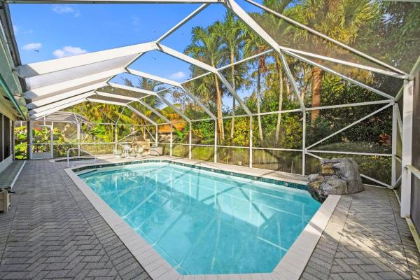 The Estates Of Royal Palm Beach, 103 Cypress Trce, Royal Palm Beach, Florida 33411, image 3