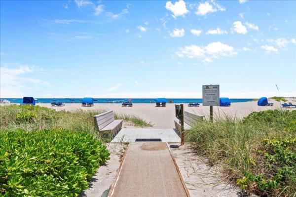 Phoenix Towers, 2800 N Ocean Dr #B24D, Riviera Beach, Florida 33404, image 2