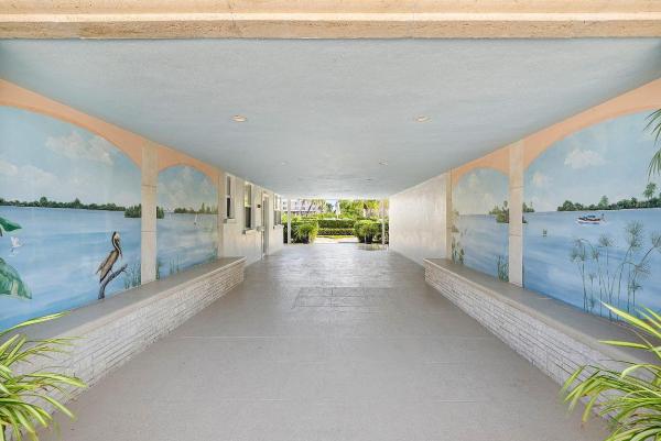 725 Palm Trl #10, Delray Beach, Florida 33483, image 1