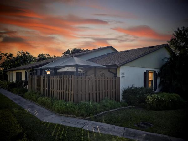 Oakwood Lakes, 3790 Silver Lace Ln, Boynton Beach, Florida 33436, image 1