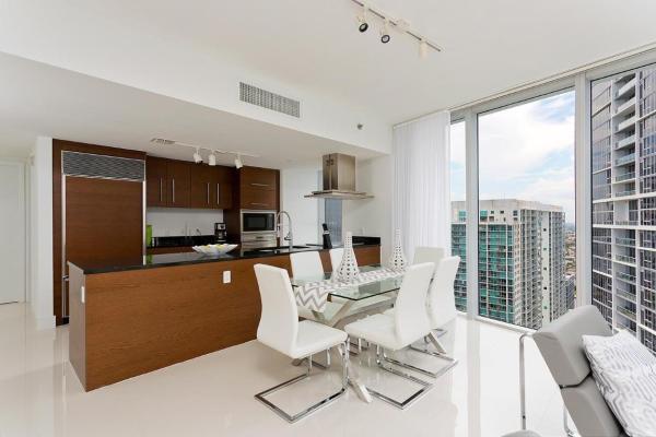 Icon Brickell Tower 2, 495 Brickell Ave #4010, Miami, Florida 33131, image 1