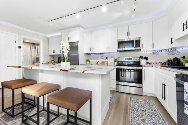 Delray Oaks West, 2949 SW 22nd Cir #27A, Delray Beach, Florida 33445, image 1