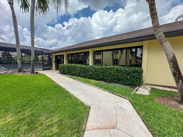 4704 Lucerne Lakes Blvd E #102, Lake Worth, Florida 33467, image 1