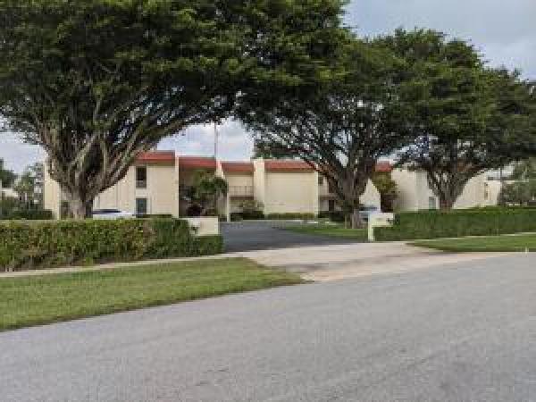 Garden Court Villas, 1707 Consulate Pl #202, West Palm Beach, Florida 33401, image 1