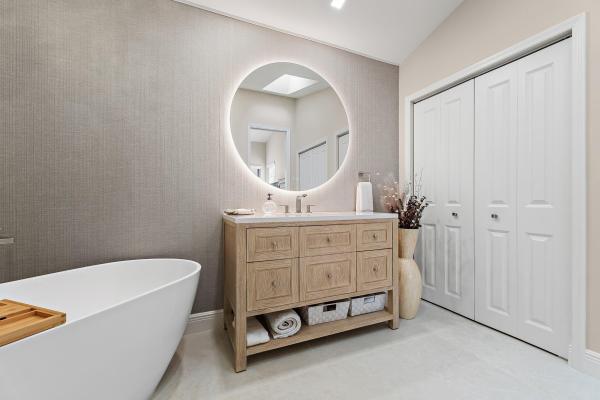 Villa D'Este, 45 Via Verona, Palm Beach Gardens, Florida 33418, image 1