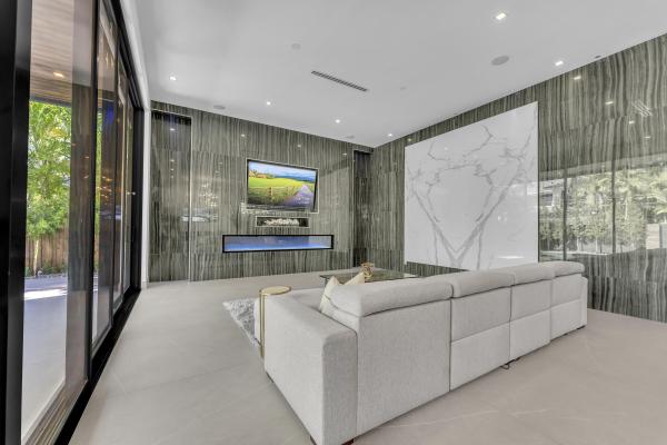 Beach Way Heights, 2401 NE 13th St, Fort Lauderdale, Florida 33304, image 3