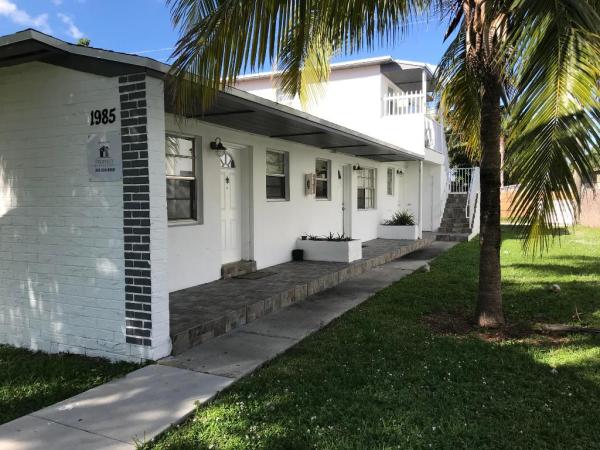 Fulford By The Sea, 1985 NE 172nd St, North Miami Beach, Florida 33162, image 1