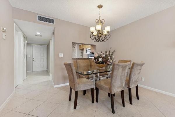Huntington Lakes 4, 7280 Amberly Ln #208, Delray Beach, Florida 33446, image 1