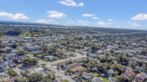 Lakeview Ridge, 818 Kaye St, West Palm Beach, Florida 33405, image 1