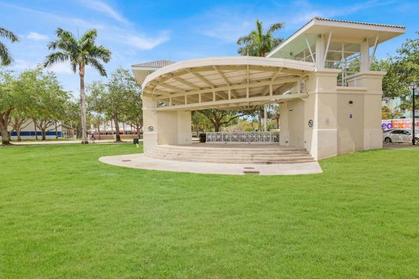 Mallory Creek At Abacoa, 1302 S Jeaga Dr, Jupiter, Florida 33458, image 1