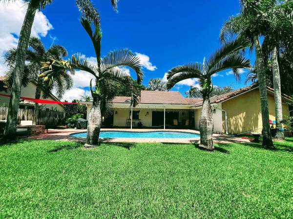 Jacaranda Lakes, 1701 NW 97th Ter, Plantation, Florida 33322, image 1