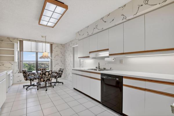 Regency At Boca Pointe, 7564 Regency Lake Dr #701, Boca Raton, Florida 33433, image 2