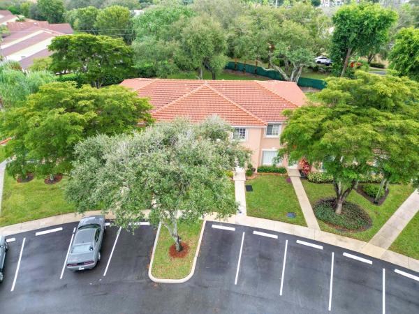 Santa Cruz, 9880 Kamena Cir, Boynton Beach, Florida 33436, image 3