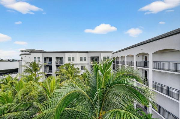 Vizcaya Lakes, 1660 Renaissance Commons Blvd #2627, Boynton Beach, Florida 33426, image 2
