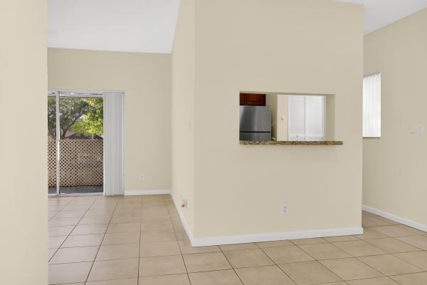 Water's Edge At Deerfield, 671 Cypress Lake Blvd #D21, Deerfield Beach, Florida 33064, image 2