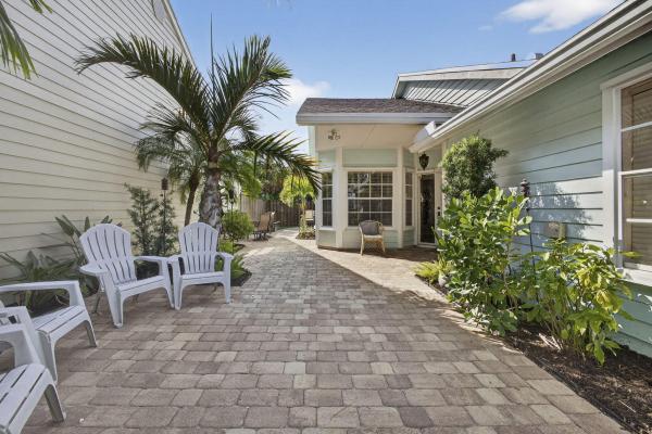Tree Tops Of Wellington, 381 Park Forest Way, Wellington, Florida 33414, image 3