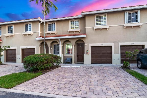 Majorca Isles,  #438, Miami Gardens, Florida 33169, image 1
