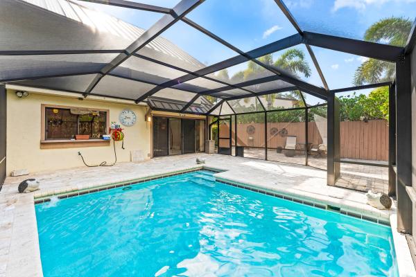 Town Oaks, 1075 Raintree Ln, Palm Beach Gardens, Florida 33410, image 2