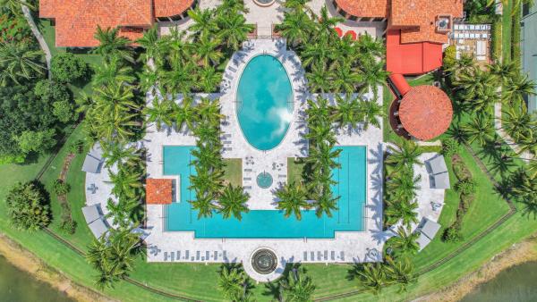 Buena Vida, 9121 Via Elegante, Wellington, Florida 33411, image 2